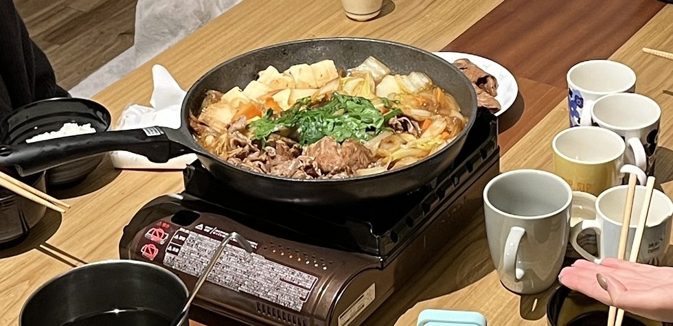 ごはん会の食卓